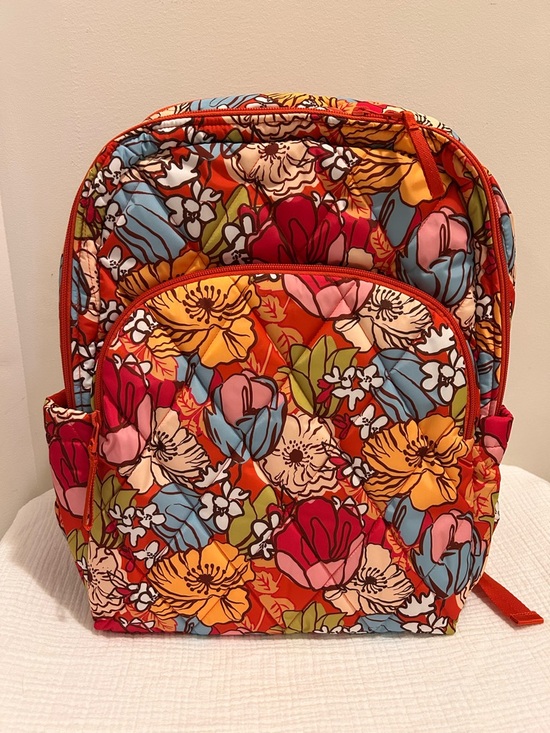 Vera Bradley Handbags - NWT!  Vera Bradley backpack